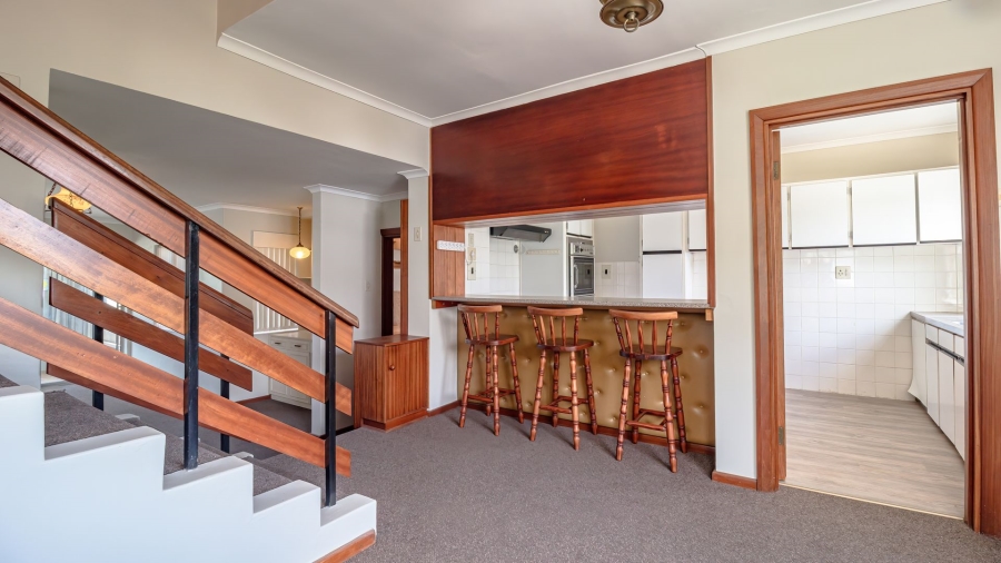 To Let 4 Bedroom Property for Rent in Gordons Bay Village Western Cape